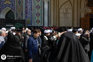 تشییع پیکر همسر آیت الله مرتضوی در حرم مطهر رضوی