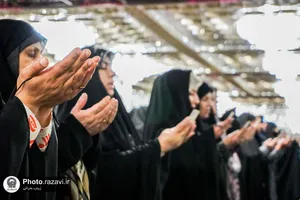 اقامه نماز عید سعید قربان در حرم مطهر رضوی-١