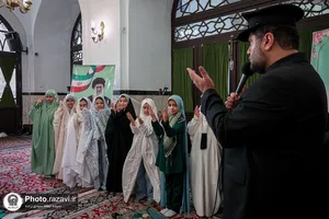 نماز جماعت دختران تازه مکلف خانواده&zwnj;های فراجا در حرم مطهر رضوی