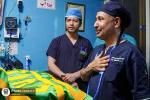 حضور خدام حرم مطهر رضوی در بیمارستان شمس&zwnj;الشموس شهدای ارتش