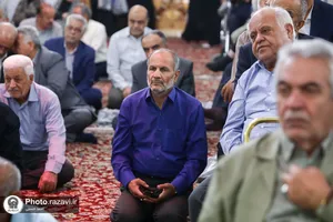 تشرف جمعی از رؤسای کانون های بازنشستگان تأمین اجتماعی کشور به حرم مطهر رضوی