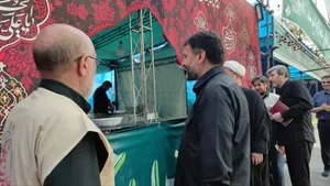 بازدید مدیر مرکز خادمیاری کشور از موکب امام رضا (ع) ملایر + تصاویر