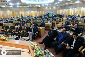 هم&zwnj;نشینی قرآنی در حرم مطهر رضوی