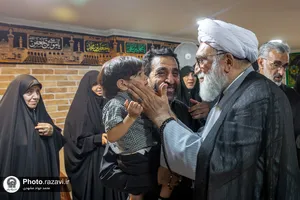 دیدار تولیت آستان قدس رضوی با خانواده&zwnj;های شهیدان سید مصطفی جعفری و مرتضی میثمی