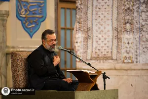 مناجات خوانی سحر&zwnj;گاهی حاج محمود کریمی در حرم مطهر رضوی