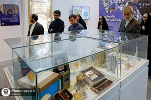 تشرف دانشجویان دانشکده روابط بین&zwnj;الملل وزارت امور خارجه به حرم مطهر رضوی