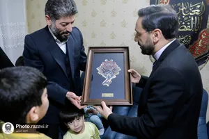 دیدار قائم&zwnj;مقام تولیت آستان قدس رضوی با خانواده دارای 8 فرزند