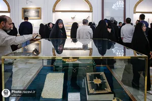 بازدید رتبه&zwnj;های برتر کنکور سراسری و نخبگان علمی کشور از بخش&zwnj;های مختلف حرم امام رضا علیه&zwnj;السلام
