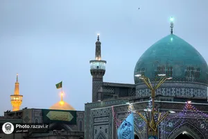 حال و هوای حرم مطهر رضوی در شب مبعث