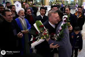 استقبال از هادی اسفیدانی، نفر اول مسابقات قرآن کشور در مشهد