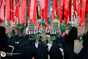 غبارروبی مزار شهدای مدفون در حرم مطهر رضوی