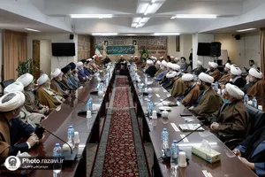 جلسه هم&zwnj;اندیشی ائمه جماعت حرم مطهر رضوی