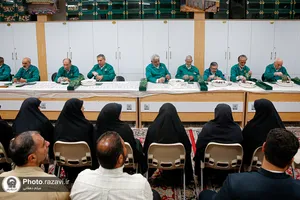 بازدید خادمیاران یگان صیانت حرم مطهر رضوی از شمیم رضوان و نمایشگاه رواق خدمت