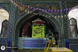 گل&zwnj;آرایی صحن انقلاب حرم مطهر رضوی