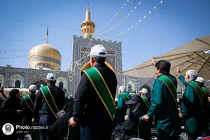 تشرف کاروان زیارتی معین الضعفا به حرم مطهر رضوی