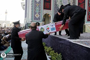 حضور تولیت استان قدس رضوی در تشییع پیکر شهیدان دوست محمدی و جاوید مهر