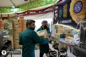 توزیع یک میلیون اشترودل رضوی در چایخانه حرم