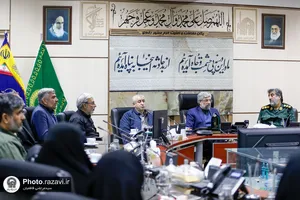دیدار مدیر عالی حرم مطهر رضوی با فرمانده و نیروهای یگان حفاظت حرم مطهر رضوی در هفته بسیج