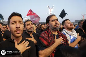 آیین چهارپایه خوانی روز شهادت امام رضا علیه&zwnj;السلام در حرم مطهر رضوی