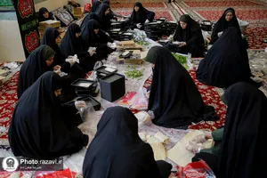 ضیافت افطاری 2000 دانش آموزان دختر مشهدی