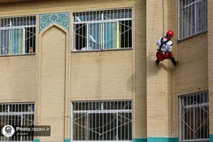 مانور زلزله و ایمنی در دبیرستان دخترانه امام رضا(علیه&zwnj;السلام)