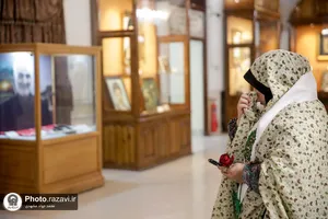 تشرف بانوان مهمان جشنواره &laquo;رسانه خورشید&raquo; به حرم مطهر رضوی