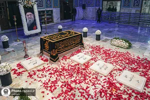 آماده سازی قبر مطهر رهبر شهید انقلاب