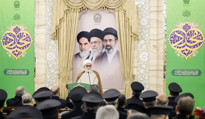 سیره پیامبر اکرم(ص)؛ الگوی خدمت خادمان رضوی به زائران است