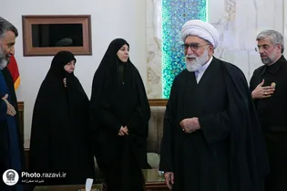 AQR's Custodian meets family of Minab school martyrs
