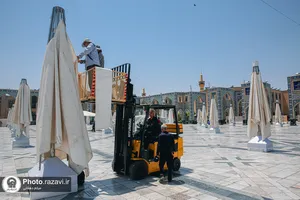 آماده&zwnj;سازی حرم مطهر رضوی در آستانه تشییع رهبر شهید انقلاب