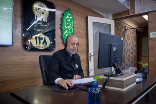 پاسخگویی تلفنی مدیر خدمه حرم مطهر رضوی به مخاطبان سامانه ۱۳۸