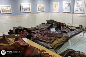 اهدای قالی و منسوجات نفیس آسیای مرکزی به آستان قدس رضوی