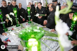 غبارروبی مزار شهدای عاشورایی حرم مطهر رضوی