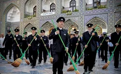 خدمت‌رسانی خادم‌یاران تبریز و اهر در حرم مطهر رضوی