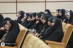 نشست فصلی خادمیاران سامانه ملی پاسخگویی ۱۳۸