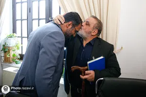 دیدار جمعی از پیشکسوتان رسانه با مدیر عالی حرم مطهر رضوی