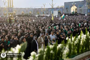 وداع با پیکر رئیس&zwnj;جمهور شهید و همراهان در مشهدالرضا&zwnj;&zwnj;علیه السلام -1