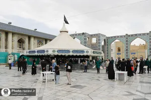 حضور جمعی از هنرمندان در چایخانه رضوی