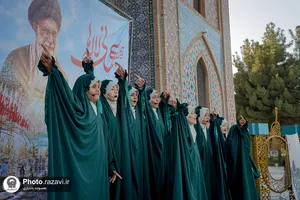 غبارروبی مزار شهدای مدفون در آرامگاه خواجه ربیع مشهد