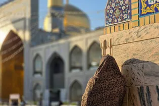وقتی مرا میانِ عاشقان جای می‌دهی