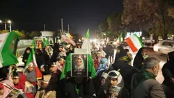 برگزاری تشییع نمادین شهدای مدرسه شجره طیبه میناب در شاهین شهر اصفهان/ گزارش تصویری