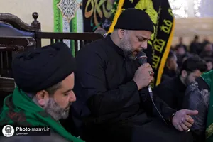 تشرف زائرین پیاده عراقی به حرم مطهر رضوی