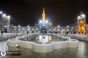 بارش برف شبانگاهی در حرم مطهر رضوی