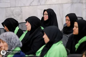 عزاداری زائران ترک زبان در حرم مطهر رضوی