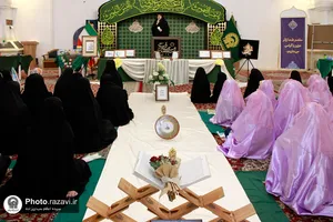 نشست قرآنی دخترانه در حرم مطهر رضوی