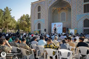 غبارروبی مزار شهدای مدفون در آرامگاه خواجه ربیع مشهد