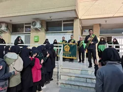 صبحگاه علوی با پرچم سبز رضوی در 11 مدرسه اصفهان