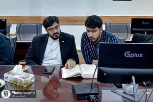 نشست تخصصی ادعیه&zwnj;خوانان و مداحان حرم مطهر رضوی
