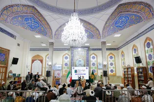 کرسی هفتگی تفسیر قرآن کریم در حرم مطهر رضوی