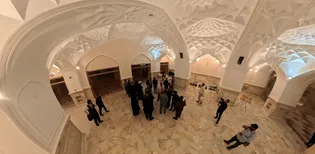نمایندگان مجلس شورای اسلامی میهمان سازمان عمران و نگهداری حرم مطهر رضوی شدند.